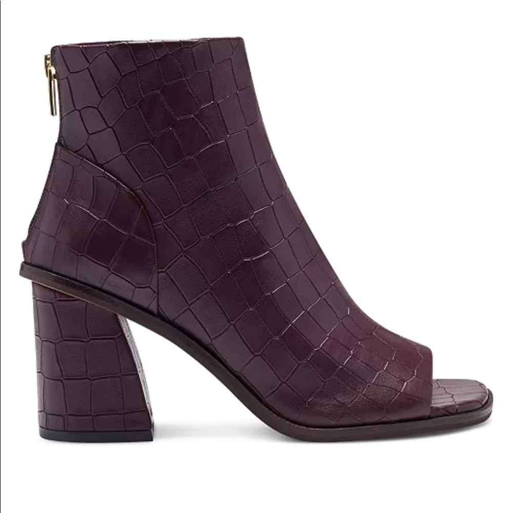 Vince Camuto
Women's‎ Bebinder Square-Toe Shooties